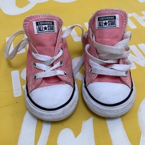 Toddler size 9 | pink cons | has some marks on the canvas.